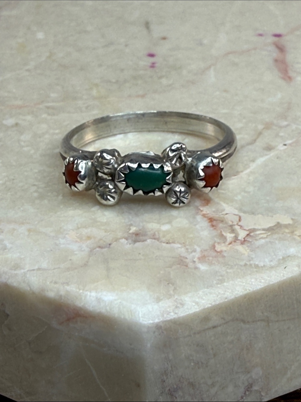 Navajo Indian Sterling Silver Green and Red Stone Floral Accent Ring, Size 7